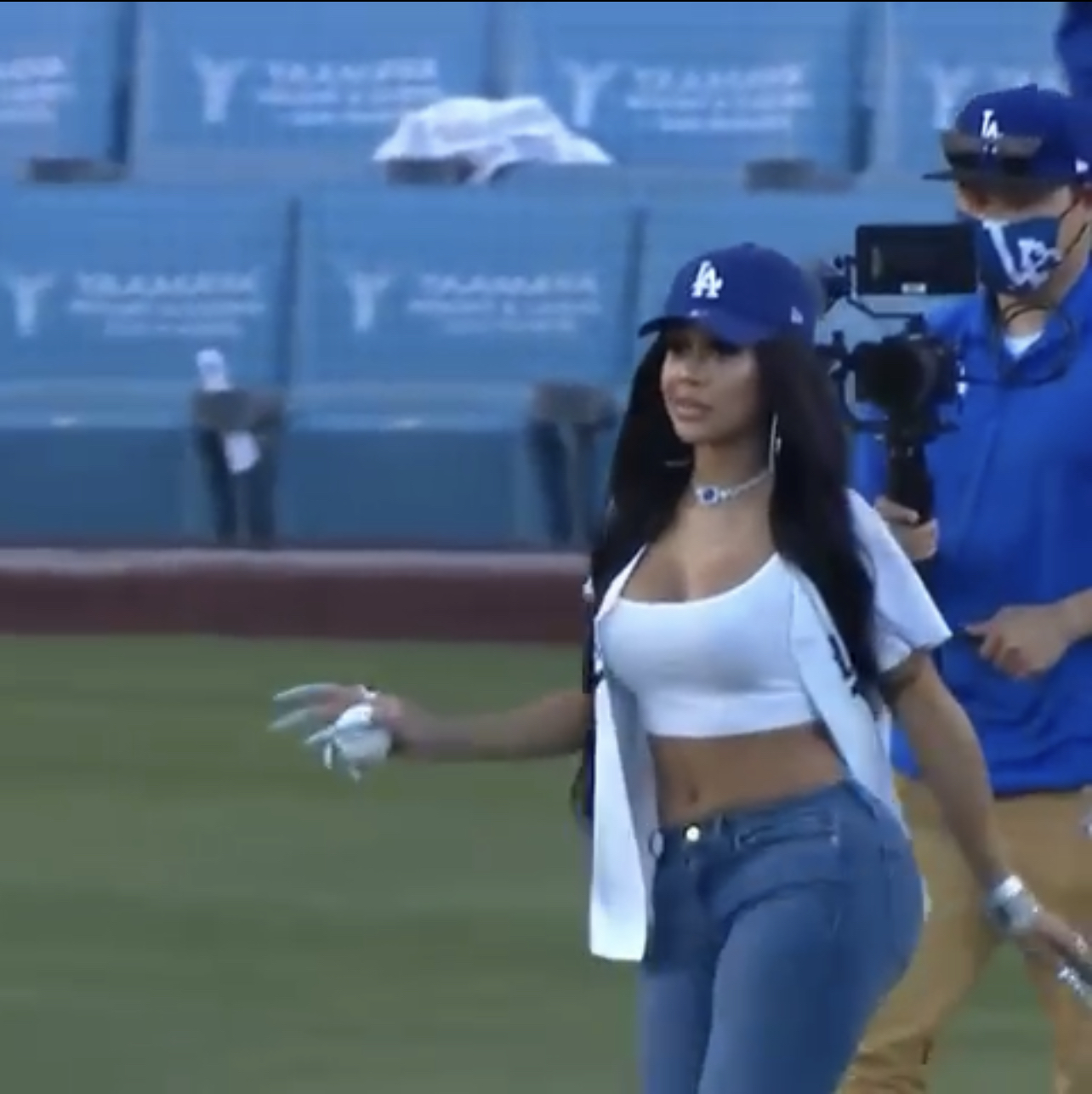 Saweetie Throws The Ceremonial First Pitch At The Dodgers Game In Stiletto  Nails and Heels - The Source